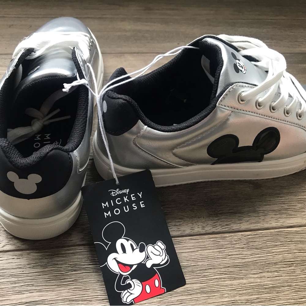 Brand New Disney Mickey Mouse Ladies Character Sneakers